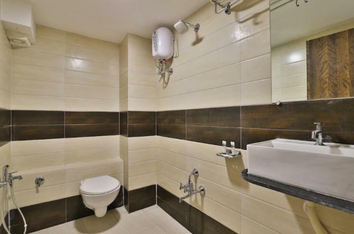 Hotel Pathik Villa Ahmadábád Kültér fotó