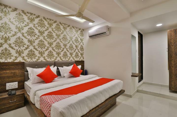 Hotel Pathik Villa Ahmadábád Kültér fotó